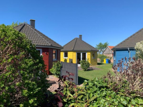 Roter Ostseebungalow